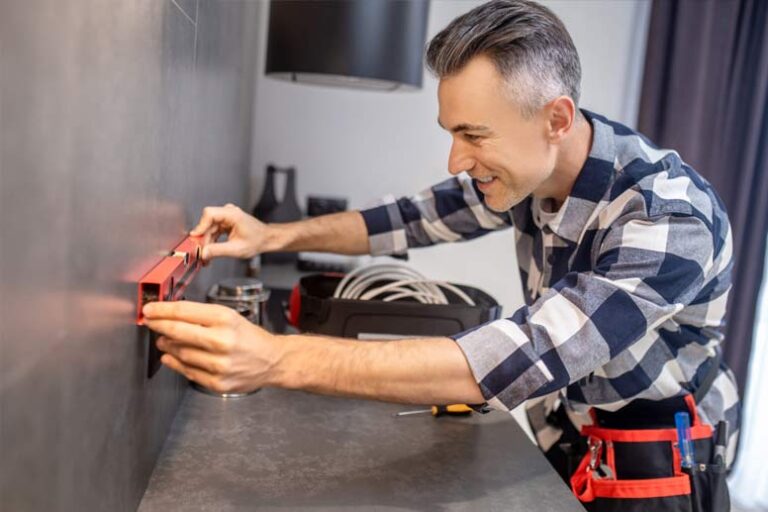 Handyman Salary Guide in US 2025 by State & Experience