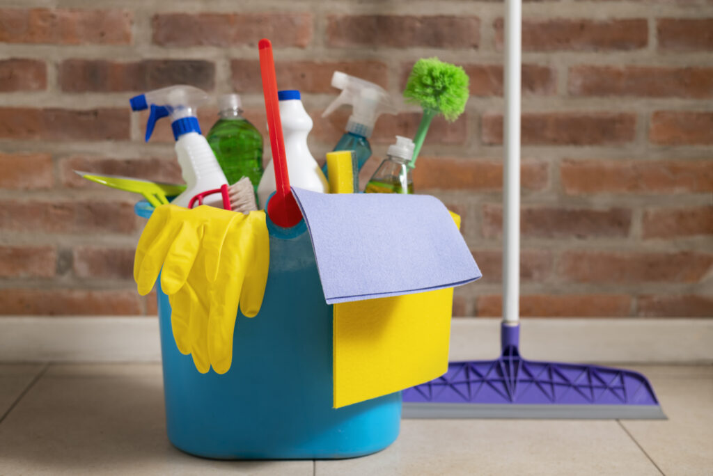 cleaning bucket with window cleaning solution products