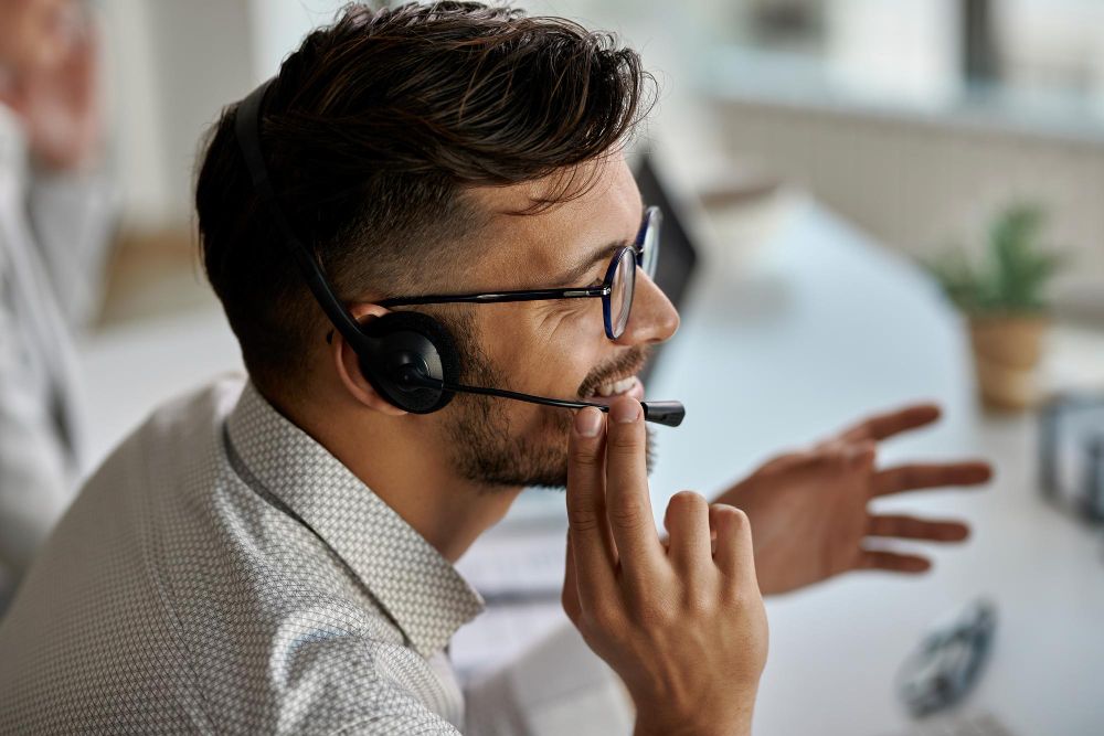 service worker in customer support