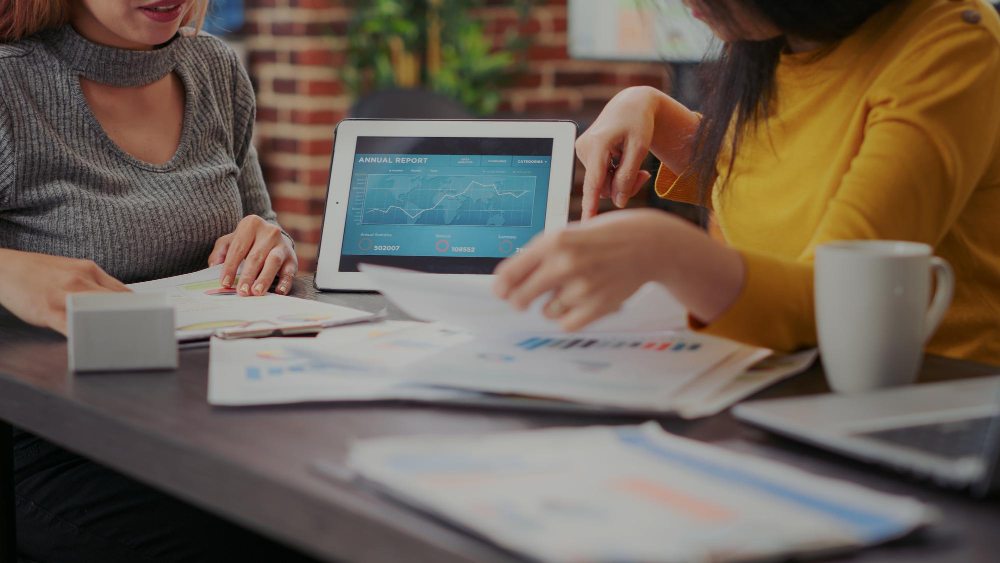 Team discussing accounts receivable and unbilled revenue