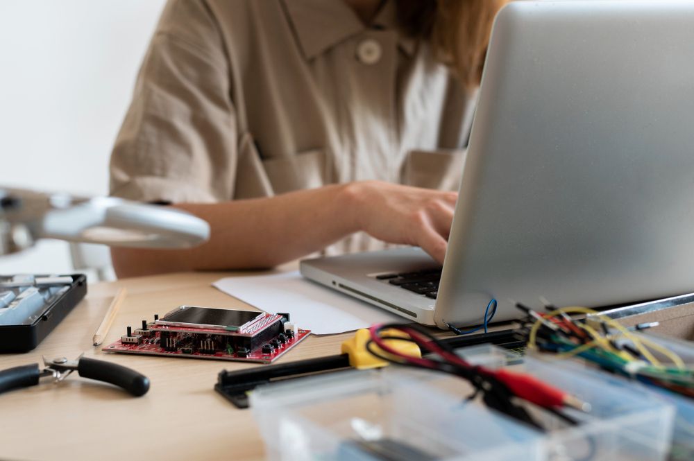 electrician bidding on government contract