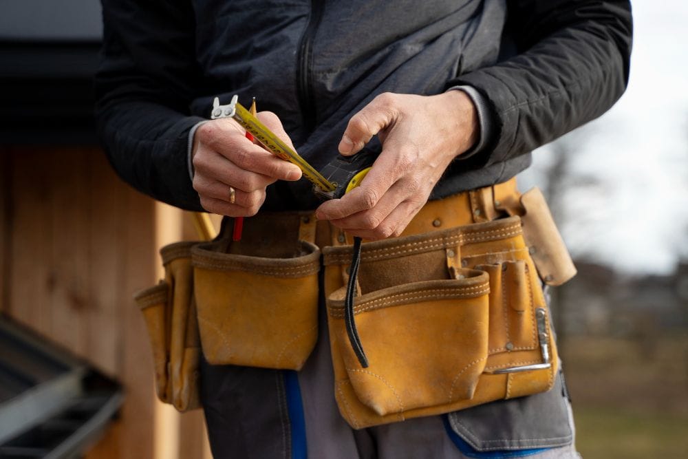 general contractor tool belt with basic hand tools and fastener pouches