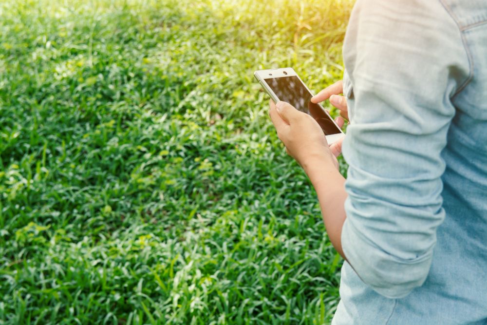 lawn care crm mobile app used by landscaper in the field