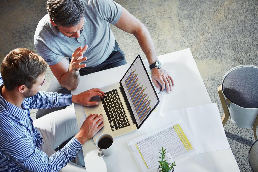 sales professional tracking quotations